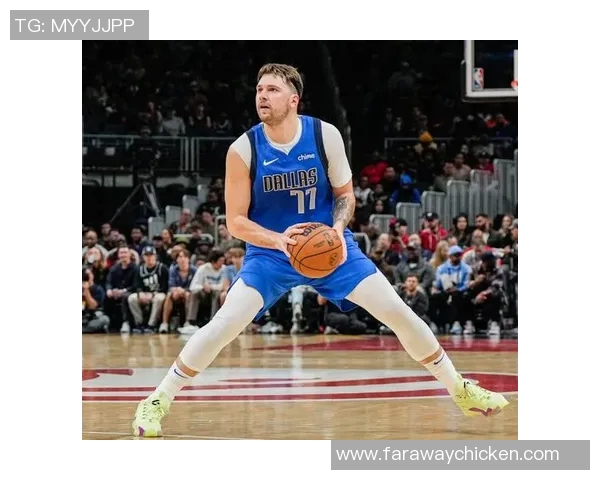 东契奇持球单打 加速突破上篮打成2+1 东契奇持球单打 加速突破上篮打成2+1